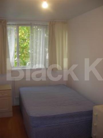 			4 Bedroom, 1 bath, 1 reception Flat			 Turpin Way, ARCHWAY N19